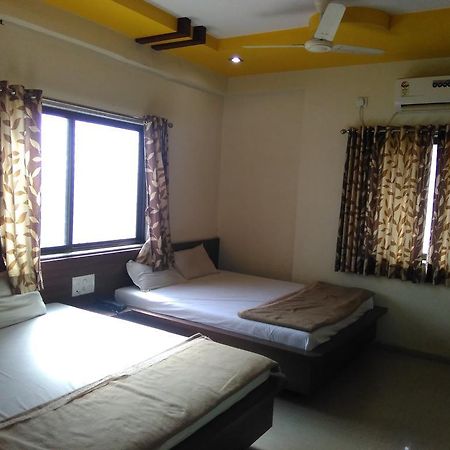 Sri Sai Sannidhi Otel Shirdi Dış mekan fotoğraf